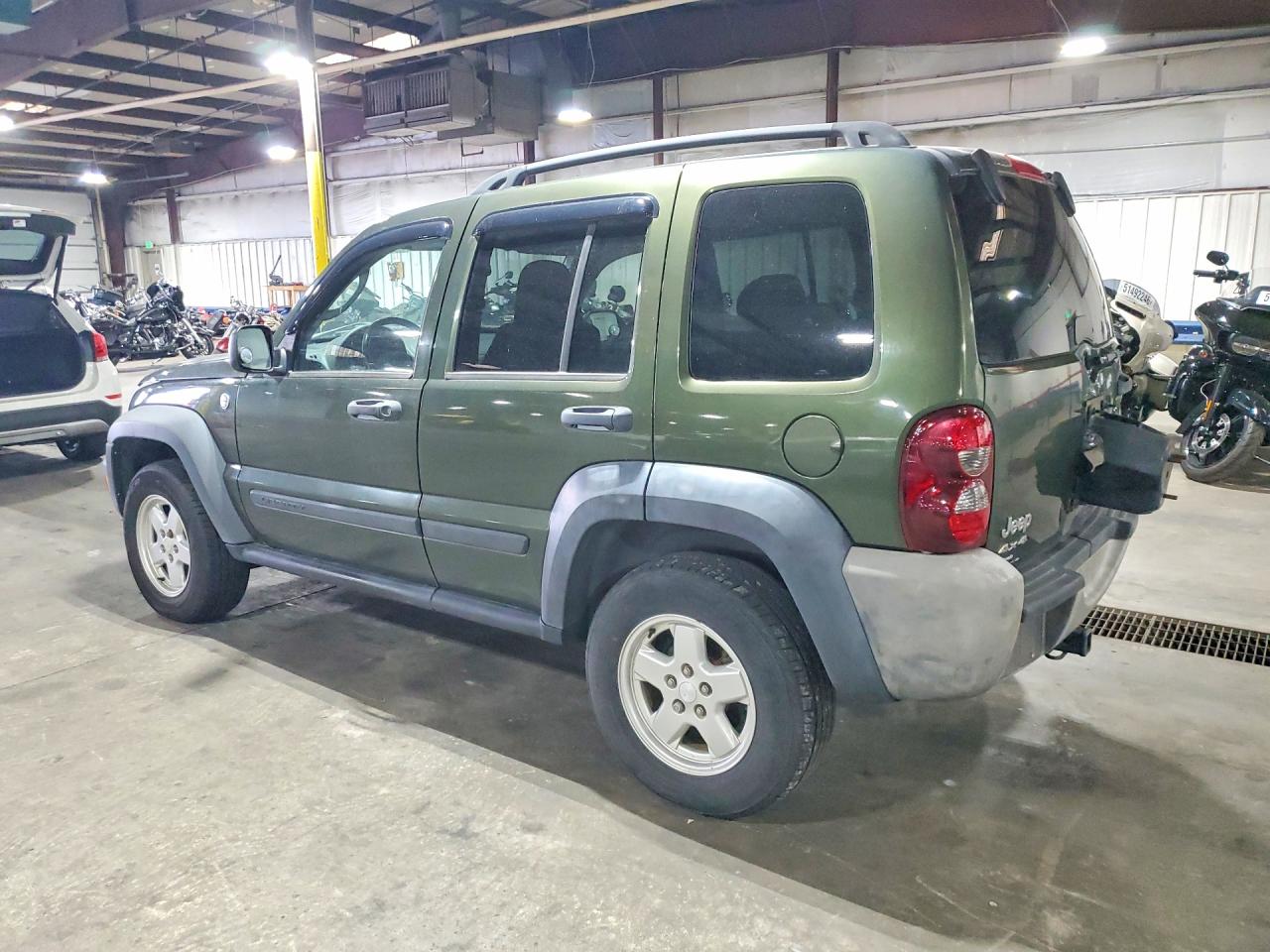 2007 Jeep Liberty VIN 1J4GL48K37W672302 photo 2