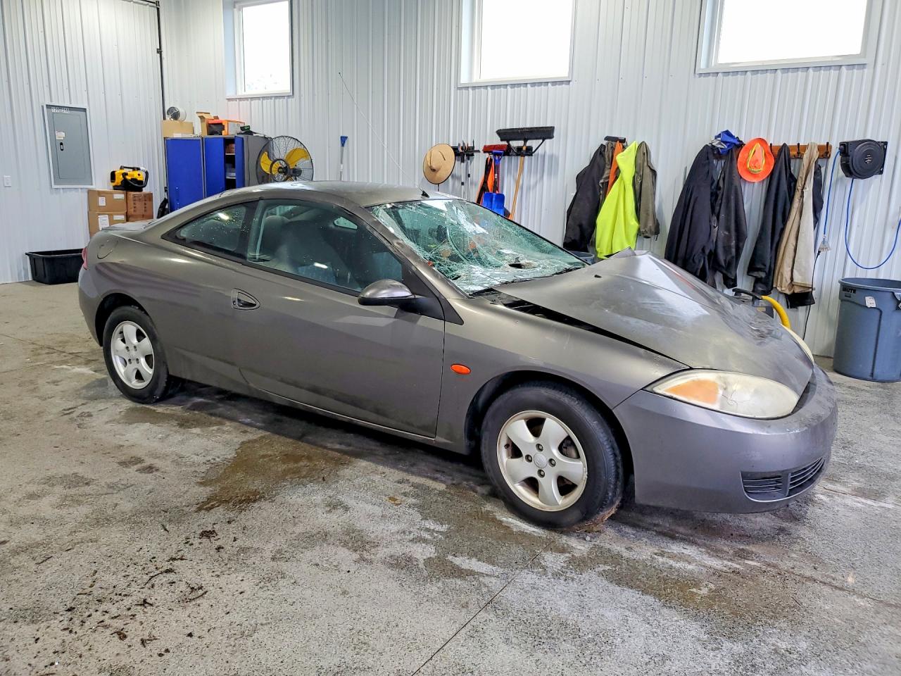 2001 Mercury Cougar VIN 1ZWFT61L815616197 photo 4