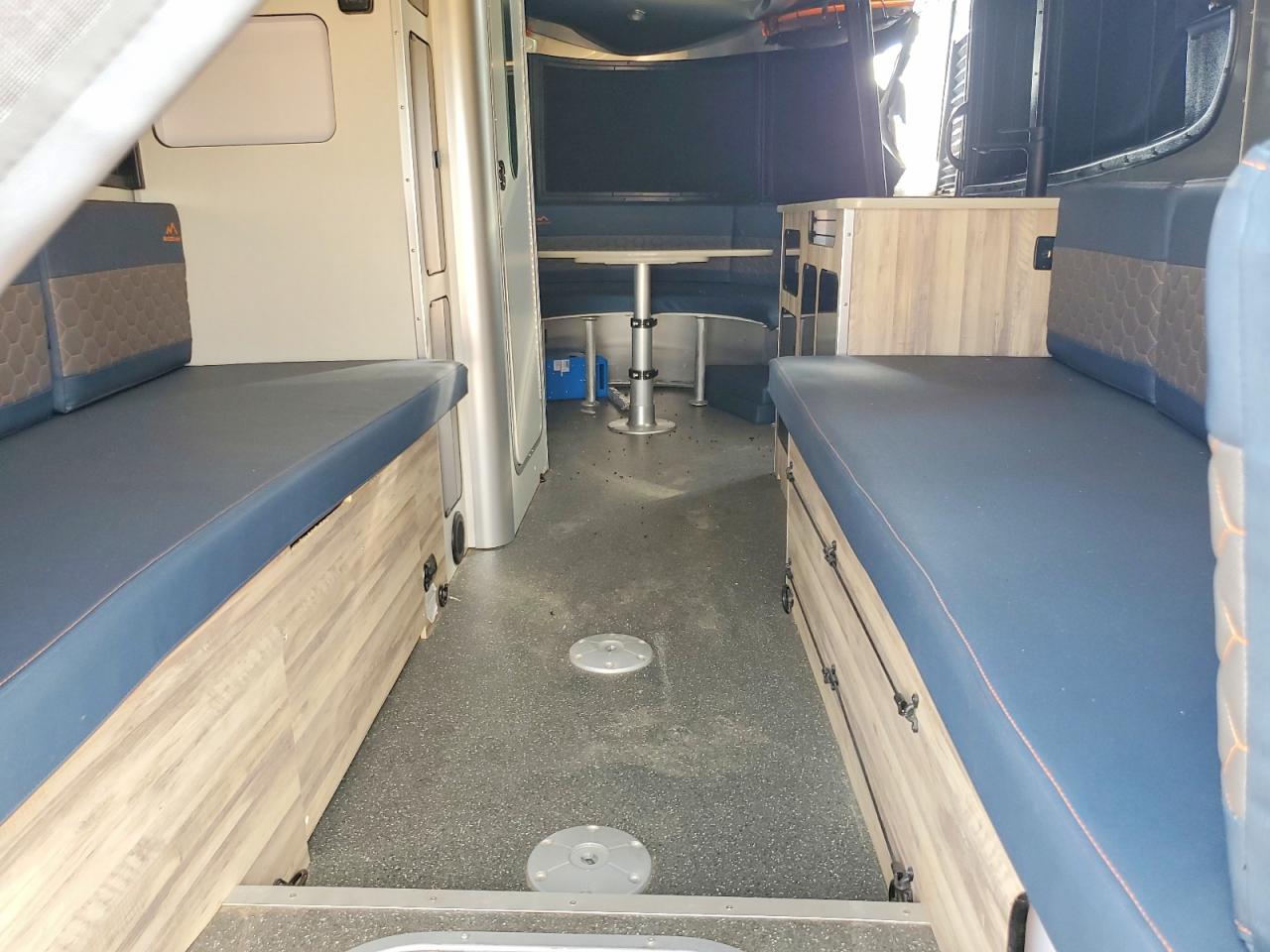 2022 AIRSTREAM Trailer VIN 1SMG4DD22NJ207512 photo 6
