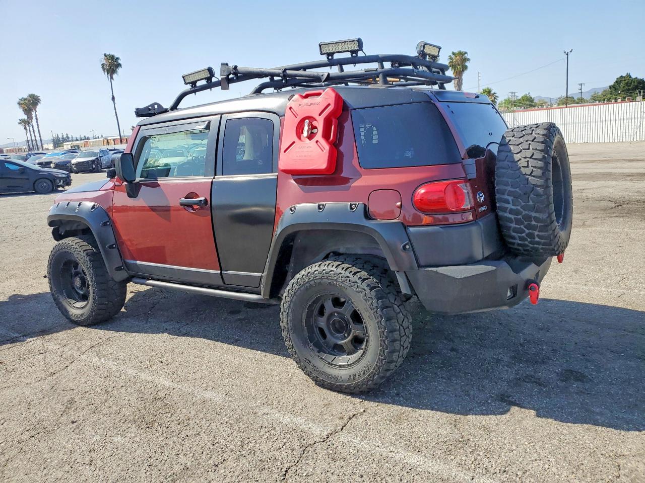 2008 Toyota Fj cruiser VIN JTEBU11F38K041515 photo 2
