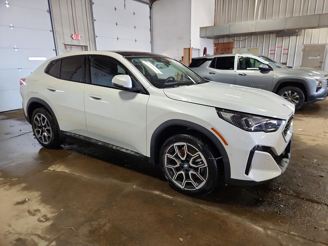 2026 BMW X2 VIN WBX63GM08T5629861 photo 4