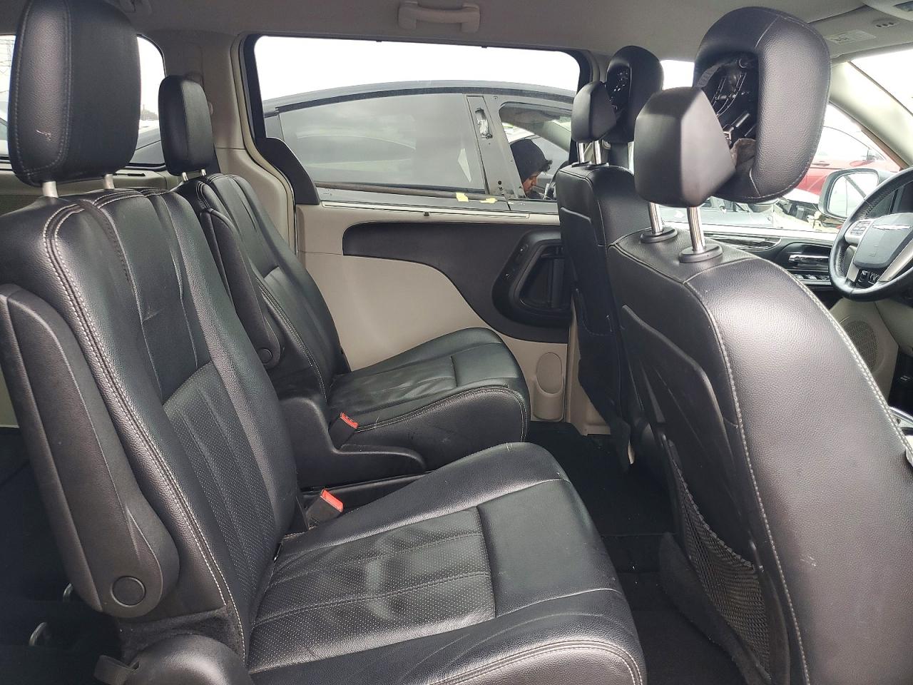 2016 Chrysler Minivan VIN 2C4RC1CG4GR190432 photo 11