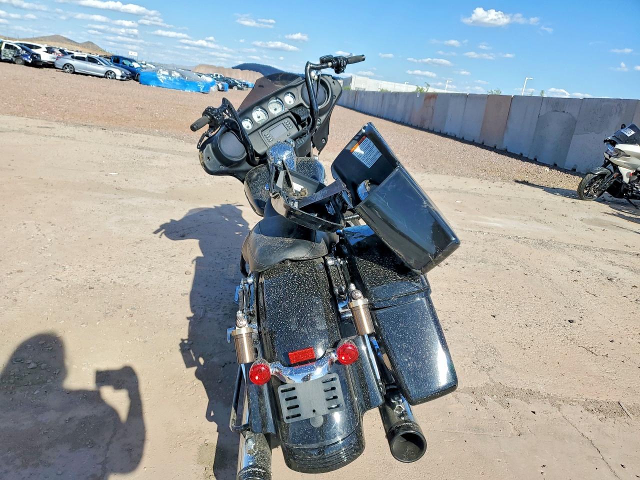 2019 HARLEY Fl VIN 1HD1KBC13KB670808 photo 4