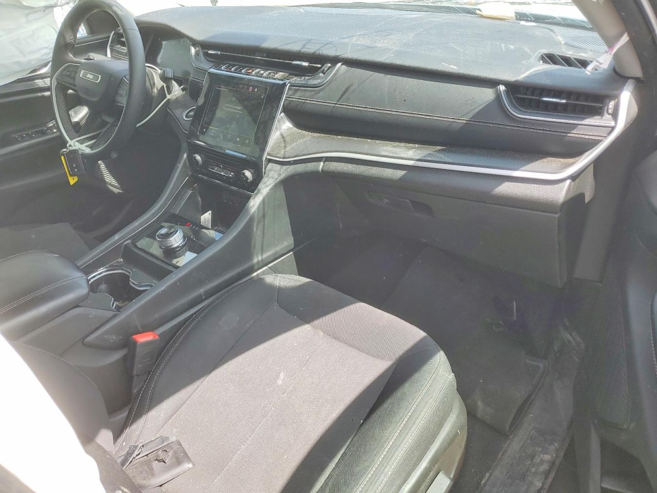 2023 Jeep Cherokee VIN 1C4RJJAG6P8901956 photo 8