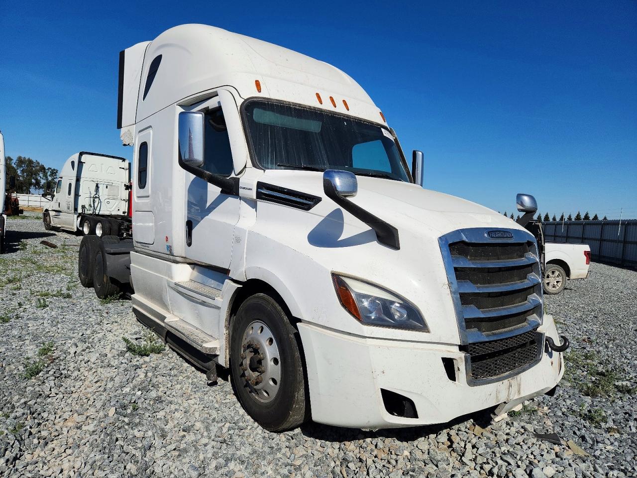 2020 FREIGHTLINER All other VIN 3AKJHHDR3LSMF1116 photo 1