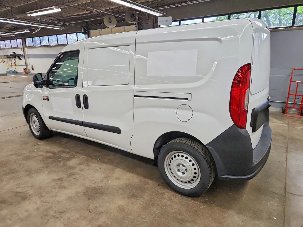 2021 Ram Promaster VIN ZFBHRFAB7M6U36152 photo 2