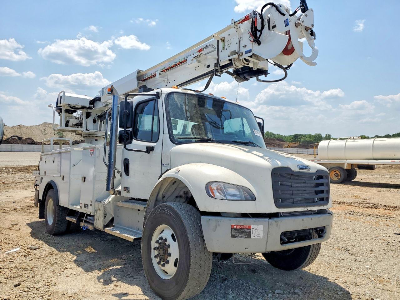 2025 FREIGHTLINER All other VIN 3ALDCXFC6SDVZ3946 photo 1