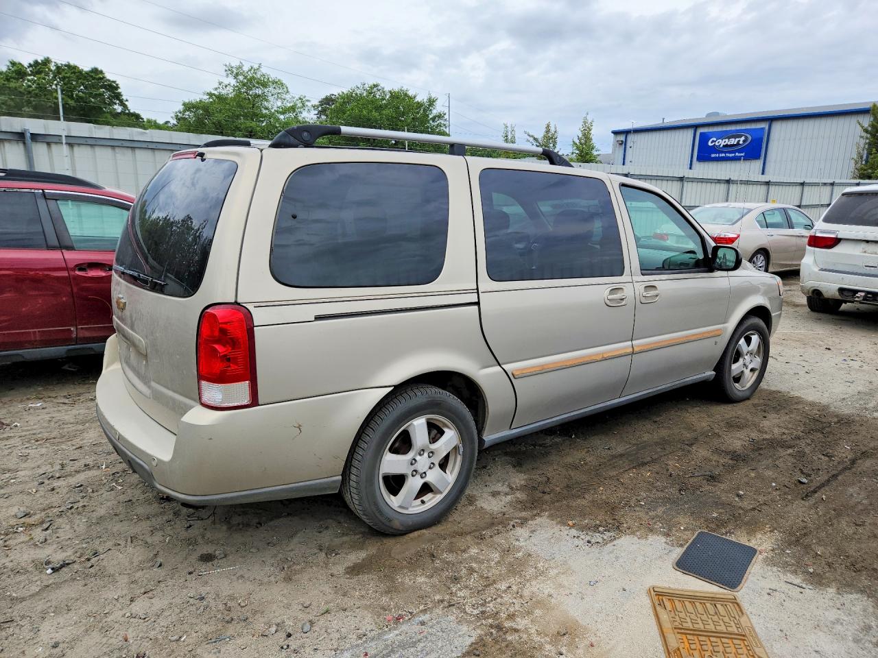 2007 Chevrolet Uplander VIN 1GNDV33127D126458 photo 3