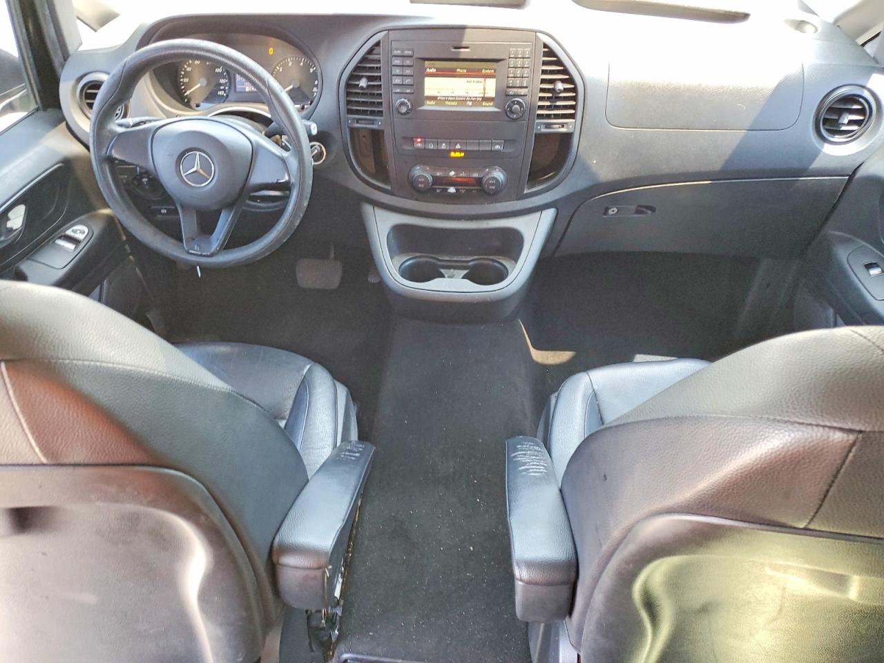 2017 Mercedes Metris VIN WD4PG2EE1H3293224 photo 8