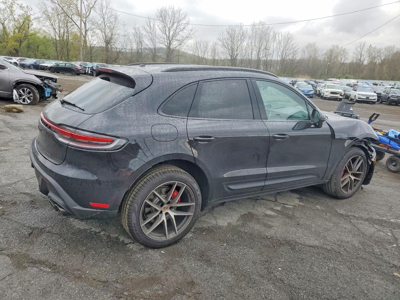 2026 Porsche Macan VIN WP1AG2A58TLB40353 photo 3