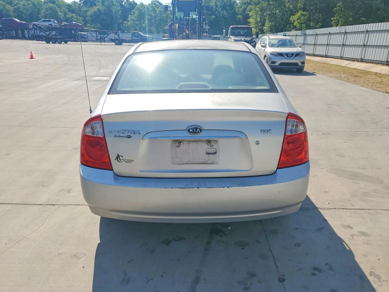 2006 KIA Spectra VIN KNAFE121865297874 photo 6