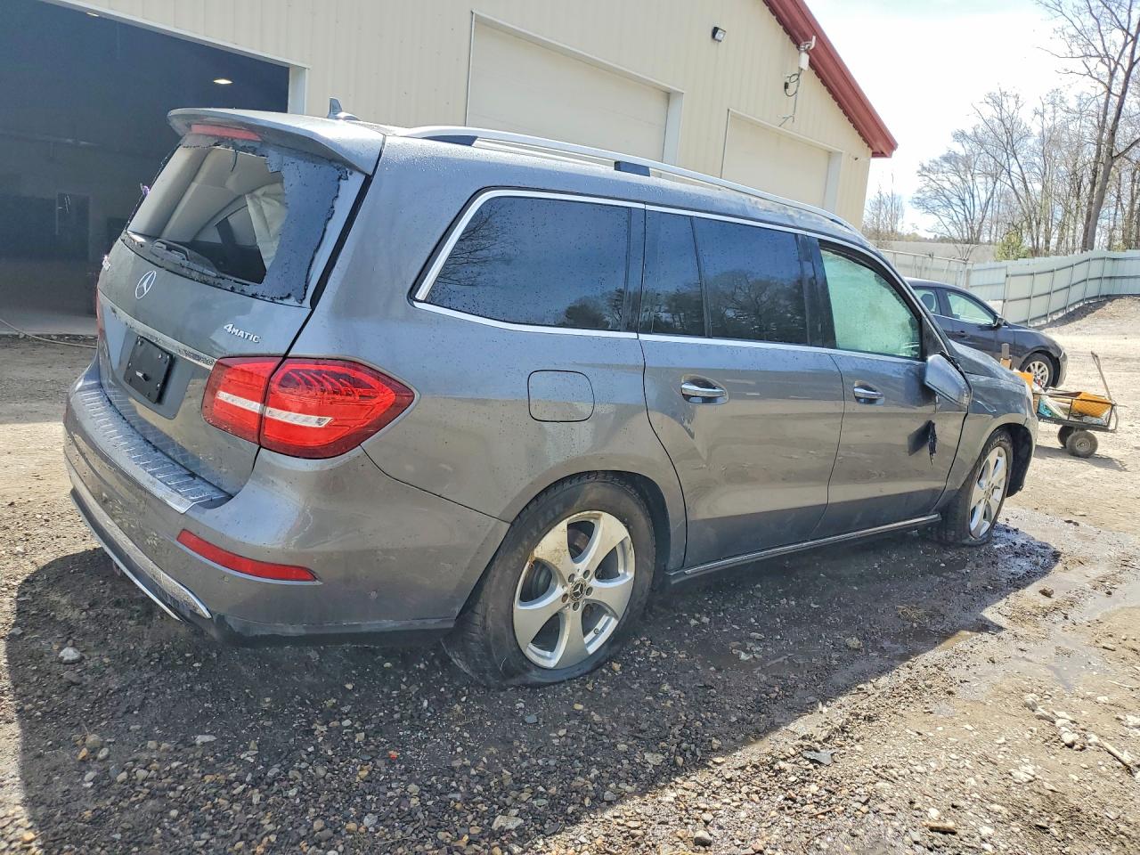 2018 Mercedes-Benz Gls-class VIN 4JGDF6EE4JB028361 photo 3