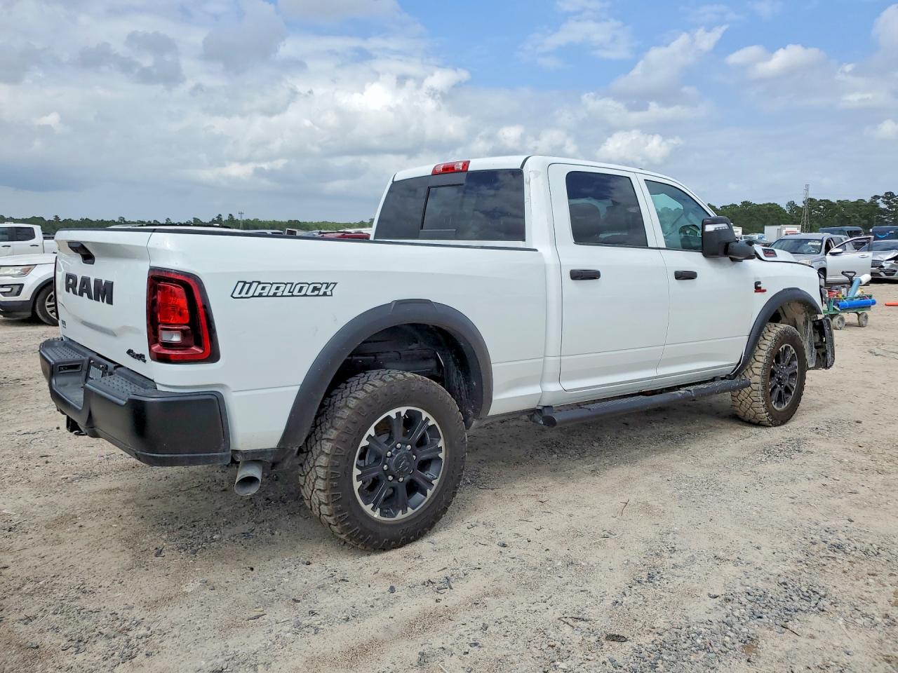 2026 Ram 2500 VIN 3C63R5CL1TG163690 photo 3