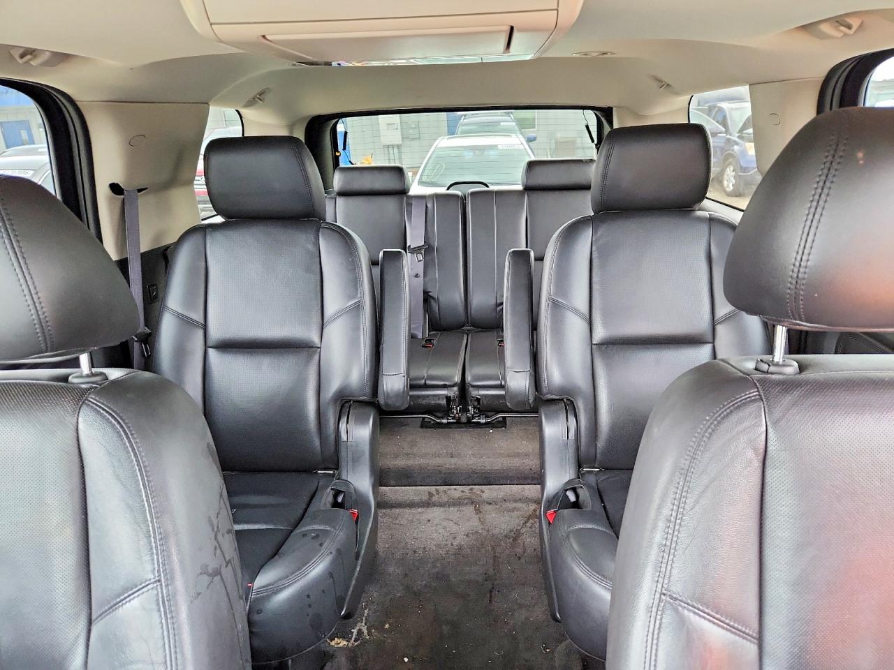 2011 GMC Yukon VIN 1GKS2EEFXBR365589 photo 10