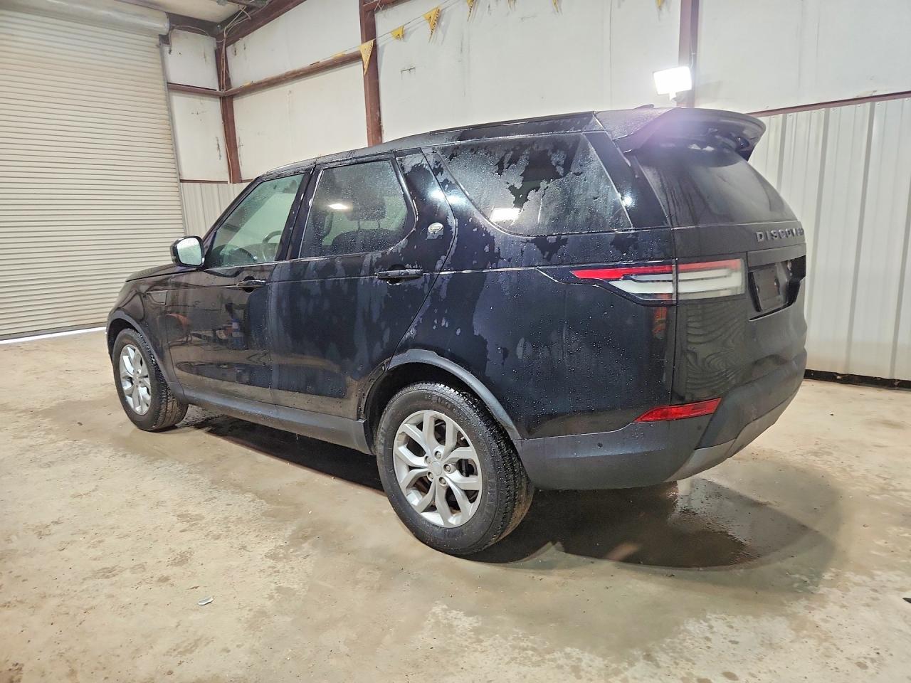 2020 LAND Discovery VIN SALRG2RV6L2428363 photo 2
