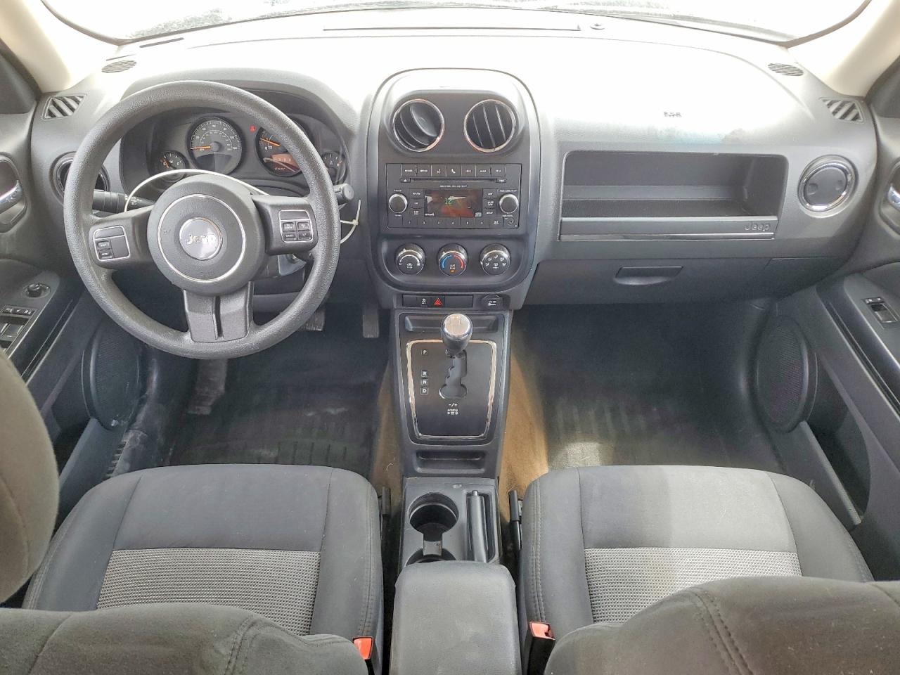 2017 Jeep Patriot VIN 1C4NJPBB6HD121002 photo 8