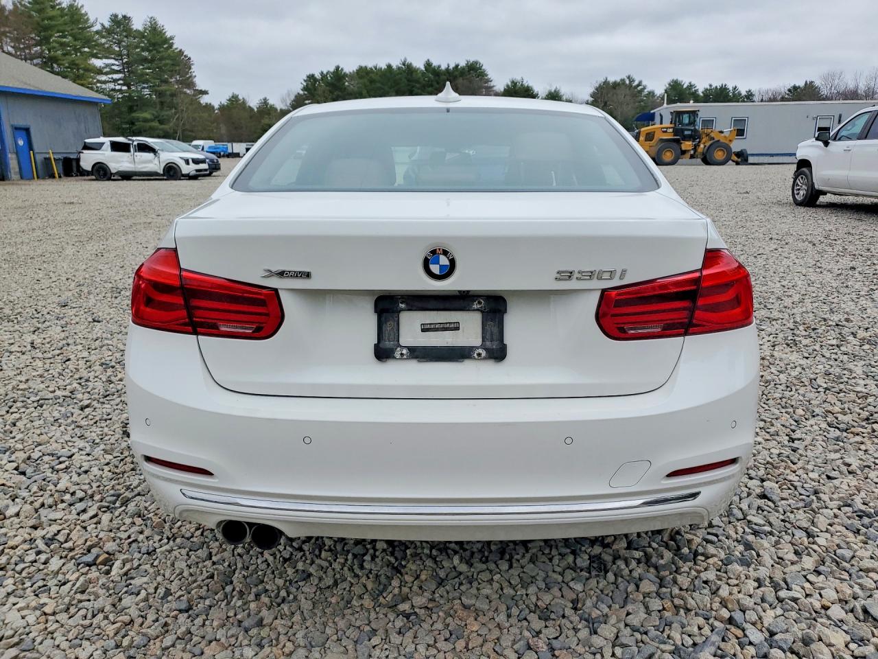 2017 BMW 3 series VIN WBA8D9G3XHNU62153 photo 6