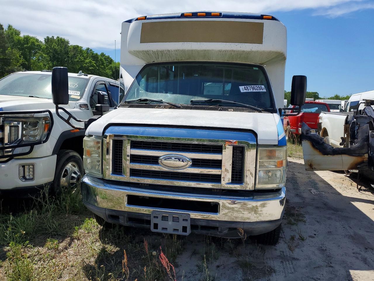 2015 Ford Econoline VIN 1FDFE4FS7FDA19752 photo 5