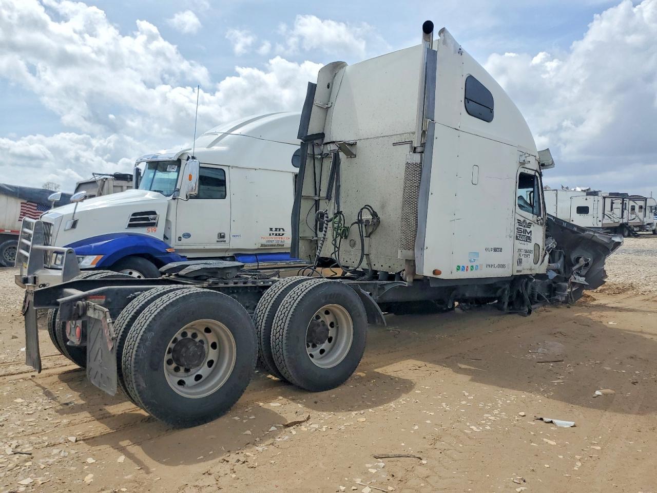 2006 FREIGHTLINER All other VIN 1FUJBBCK16LV59385 photo 4