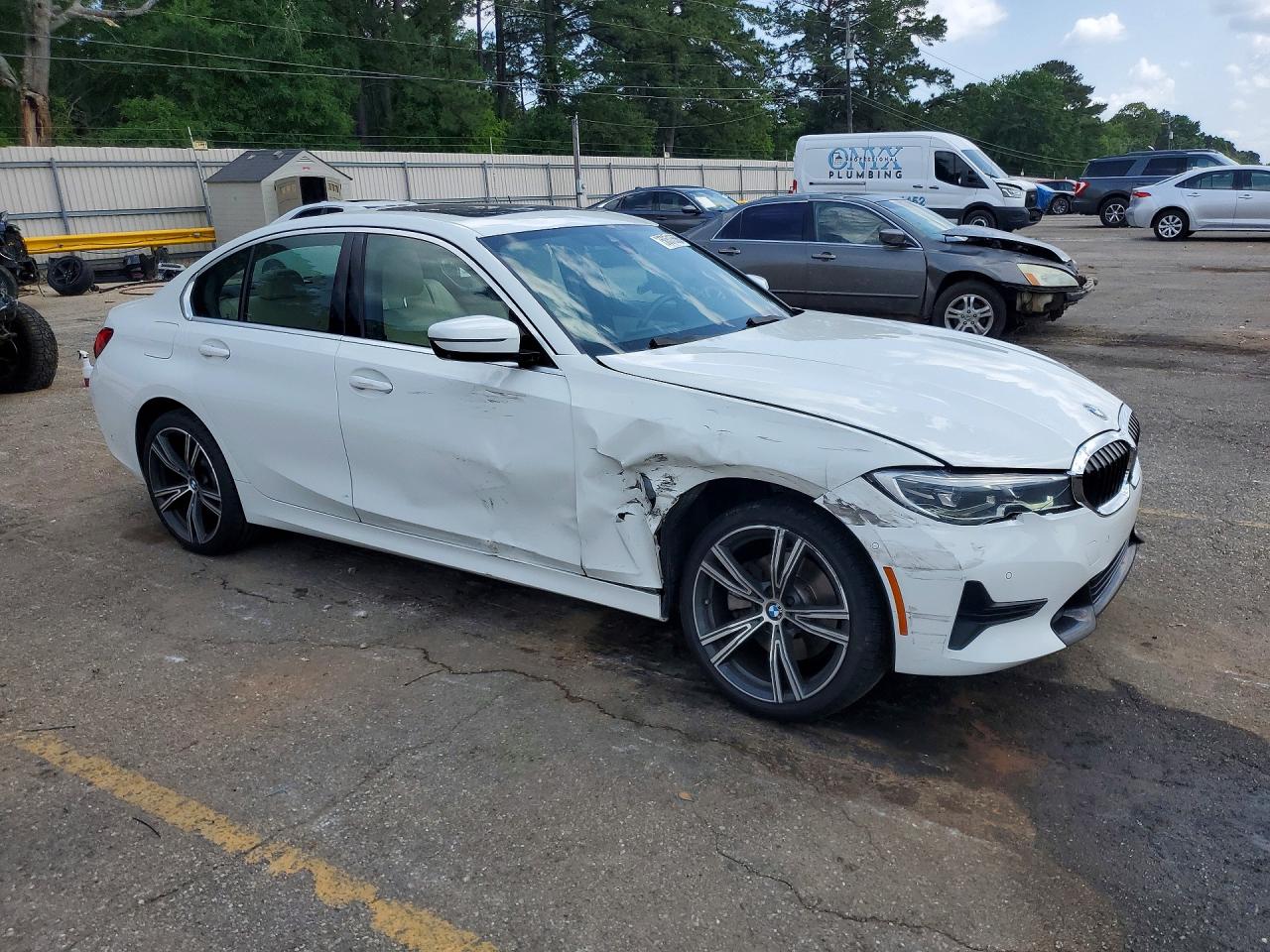 2021 BMW 3 series VIN 3MW5R1J0XM8B67068 photo 4