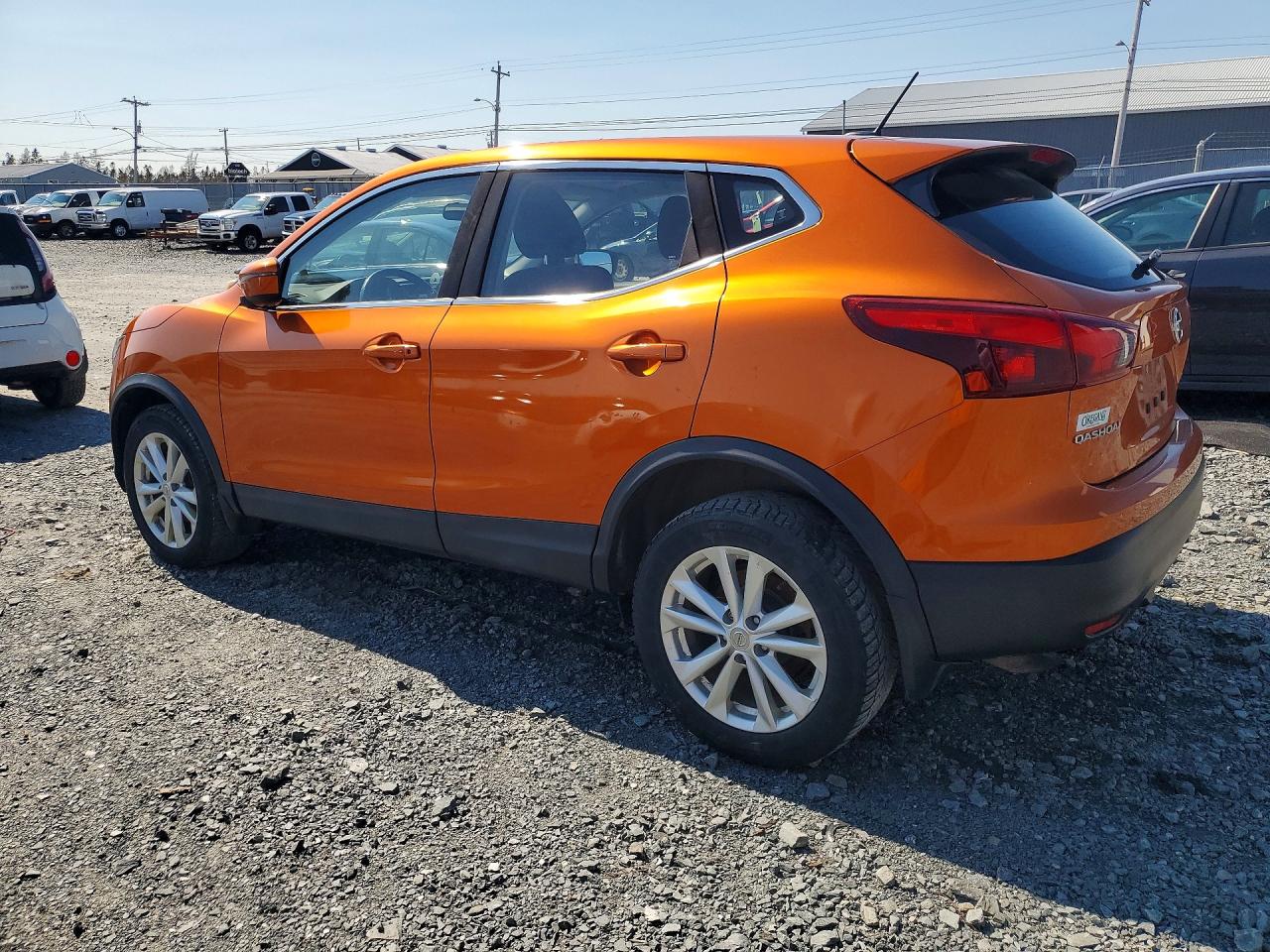 2018 NISS Rogue VIN JN1BJ1CR1JW204443 photo 2