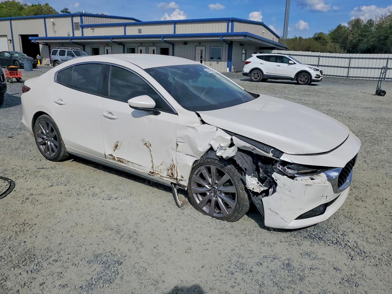 2019 3 VIN JM1BPBAM2K1131395 photo 4