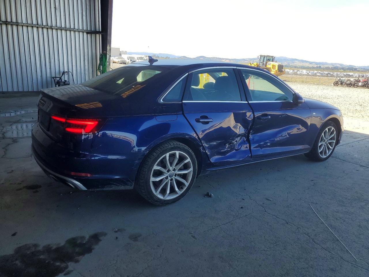 2019 Audi A4 VIN WAUDNAF48KA003208 photo 3
