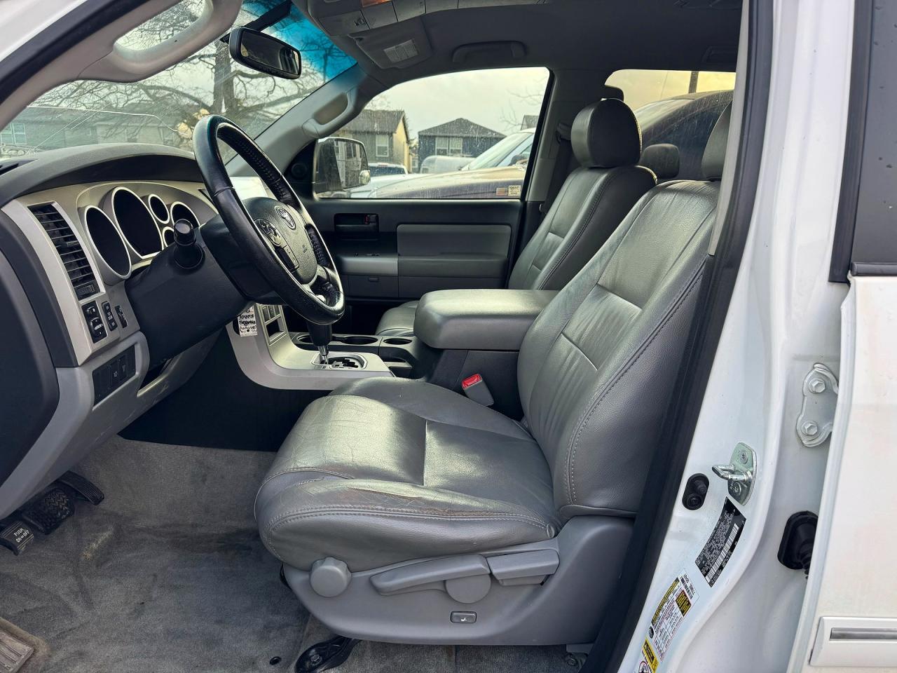 2008 Toyota Sequoia VIN 5TDBY64A78S023551 photo 5