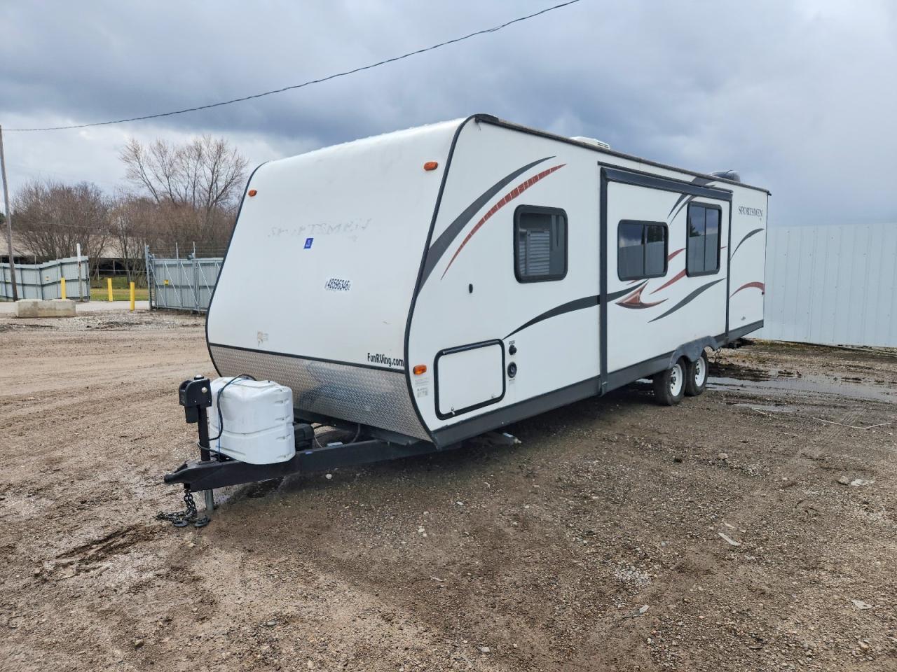 2014 KZ RV SPORTSMEN CAMPER VIN 4EZTU2829E5020467 photo 2