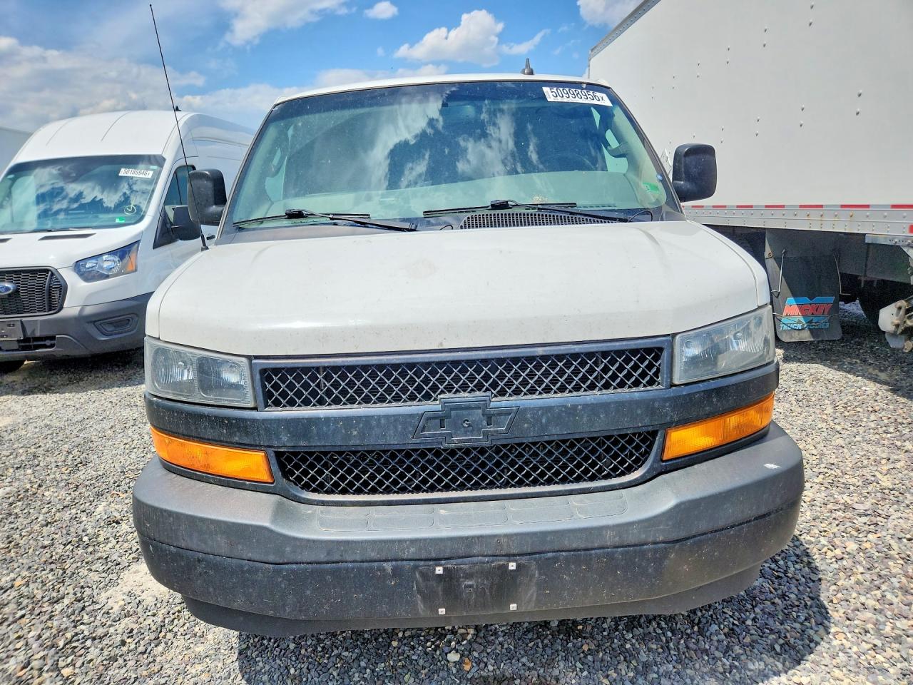 2020 CHEV Express VIN 1GCWGAFGXL1209566 photo 5
