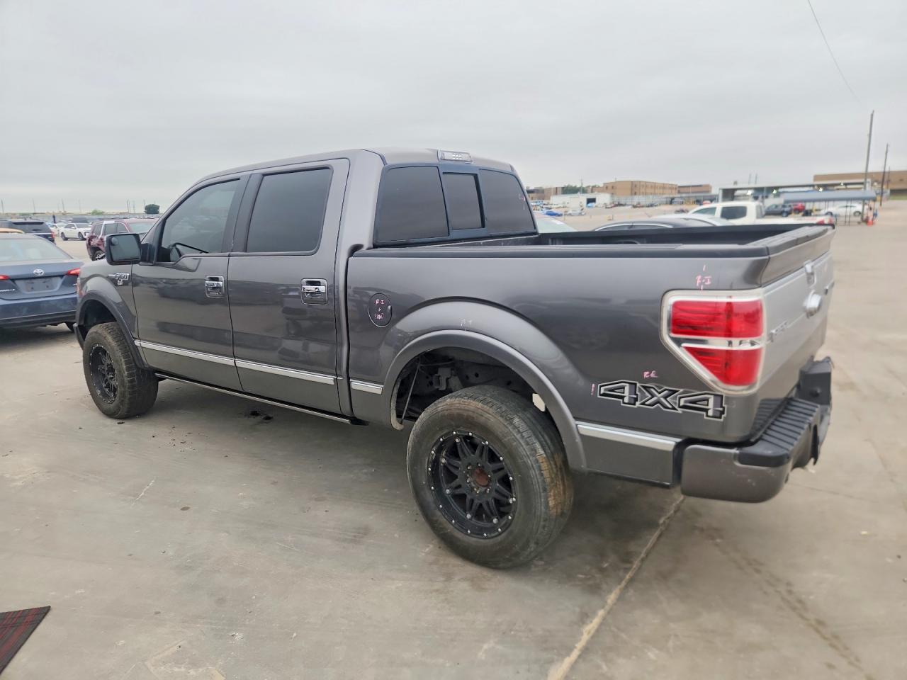 2009 Ford F150 VIN 1FTPW14V19FA57777 photo 2