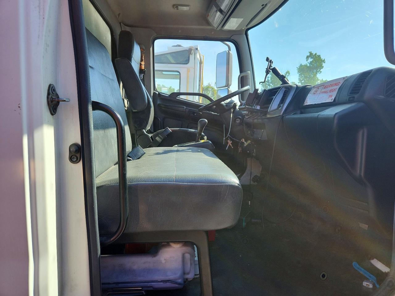 2013 HINO All other VIN 5PVNE8JP7D4S50710 photo 11