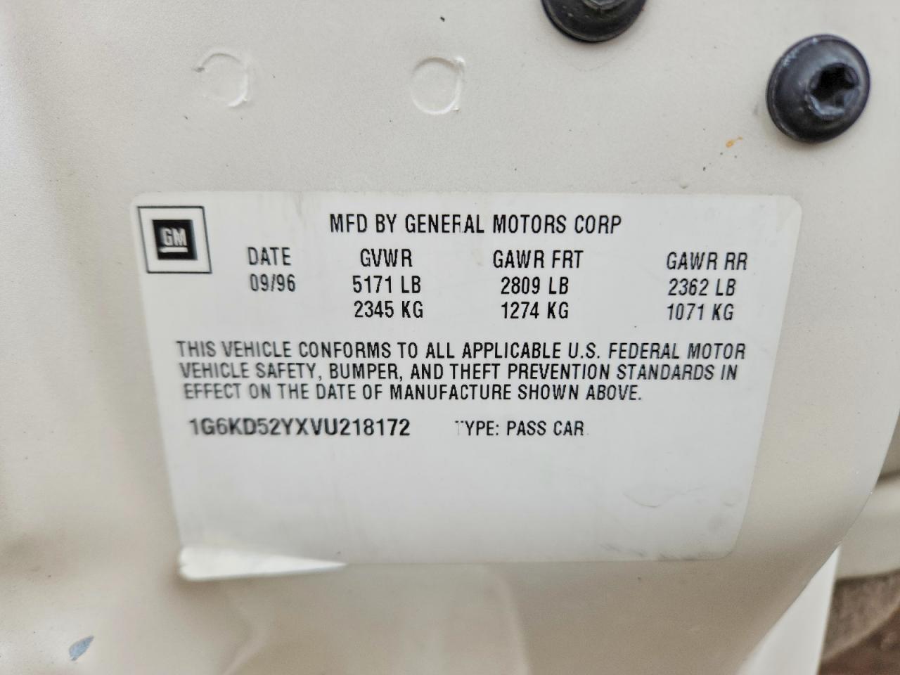 1997 Cadillac Deville VIN 1G6KD52YXVU218172 photo 12