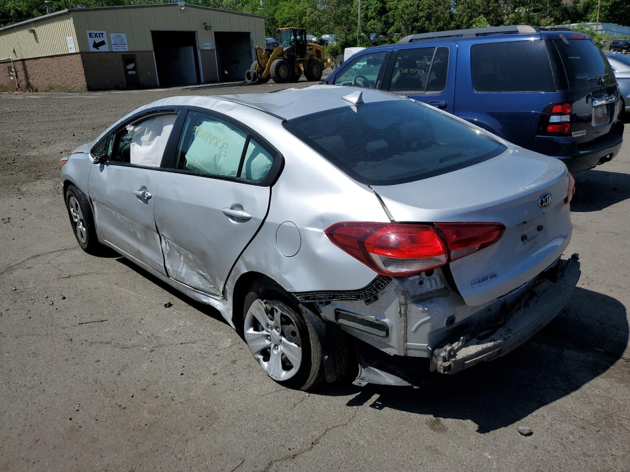 2018 KIA Forte VIN 3KPFK4A7XJE234324 photo 2