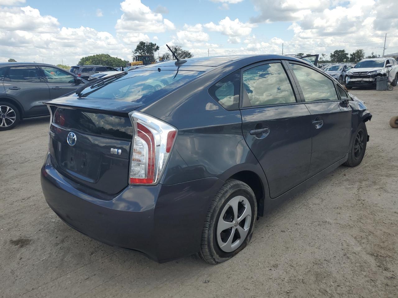 2013 TOYOTA Prius VIN JTDKN3DU9D1657355 photo 3