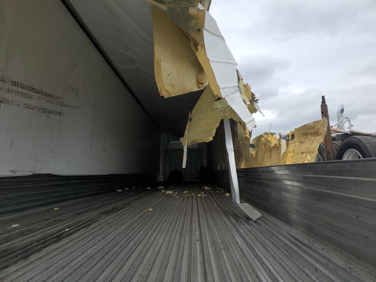 2022 UTILITY Reefer VIN 1UYVS2531N2424637 photo 5