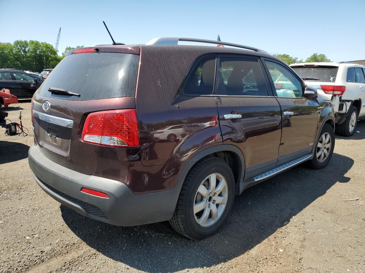 2012 KIA Sorento VIN 5XYKTDA28CG280966 photo 3