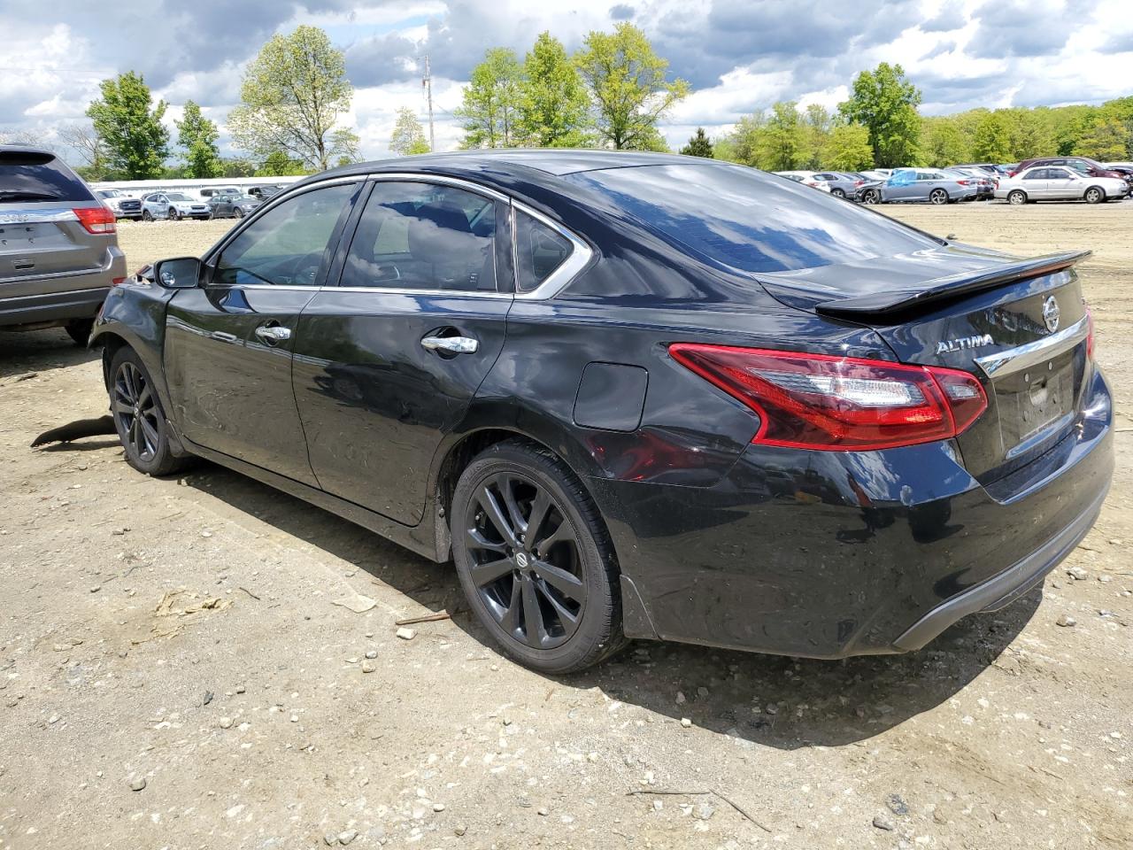 2017 NISSAN Altima VIN 1N4AL3AP9HC206717 photo 2