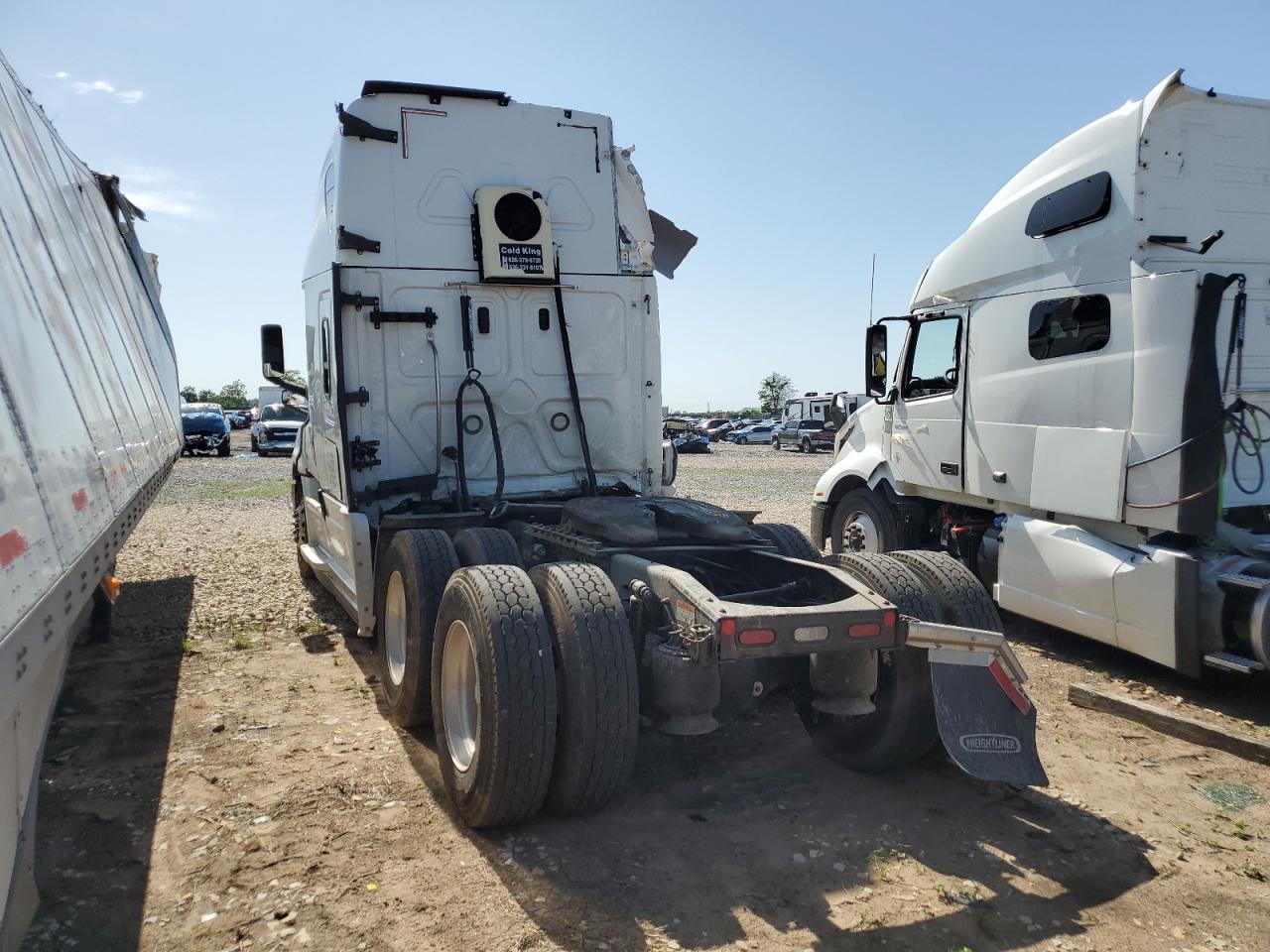 2020 FREIGHTLINER CASCADIA 126 VIN 3AKJHHDR3LSLN4437 photo 3