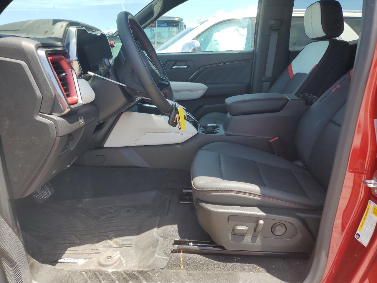 2024 GMC Canyon VIN 1GTP6EEK6R1134054 photo 7