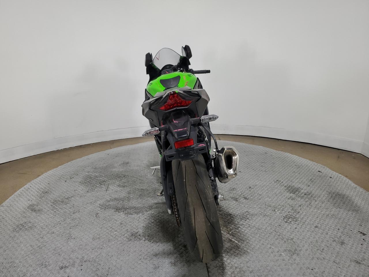 2024 Kawasaki Zx1002 t VIN JKBZXVT15RA000108 photo 4