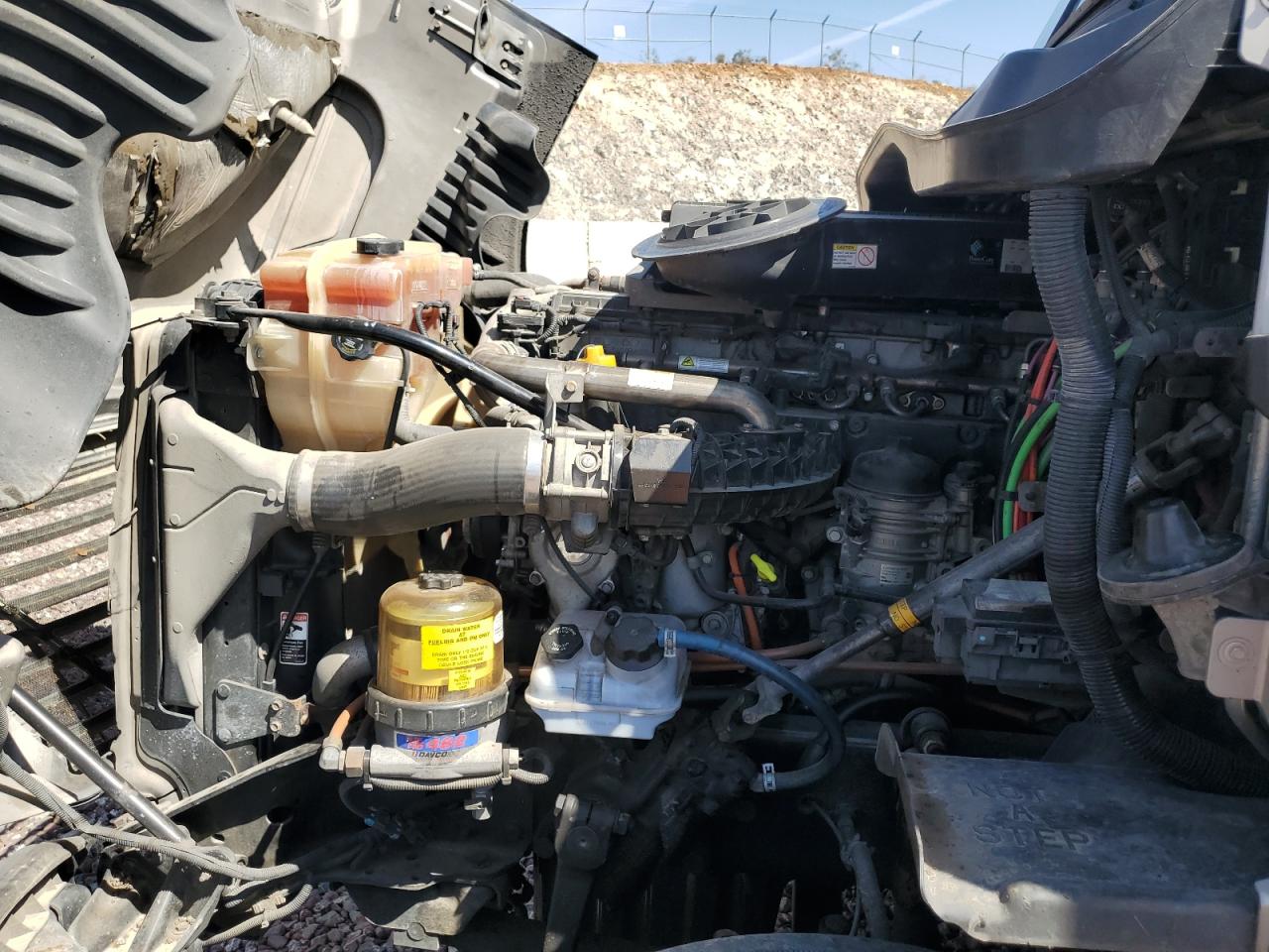2016 FREIGHTLINER CASCADIA 125 VIN 3AKJGLD54GSGR1579 photo 7
