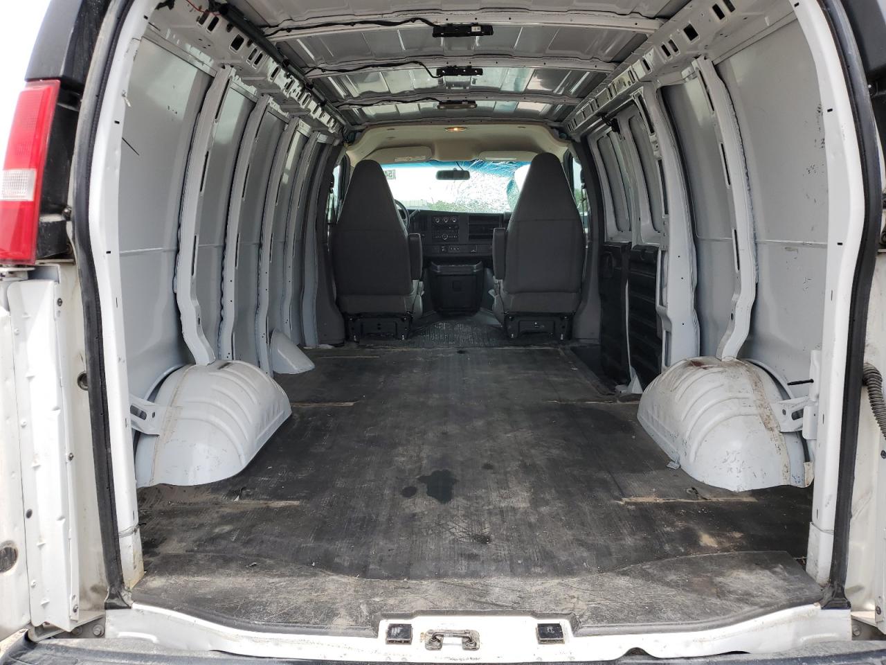 2020 CHEVROLET Express 2500 VIN 1GCWGAFP7L1213865 photo 10