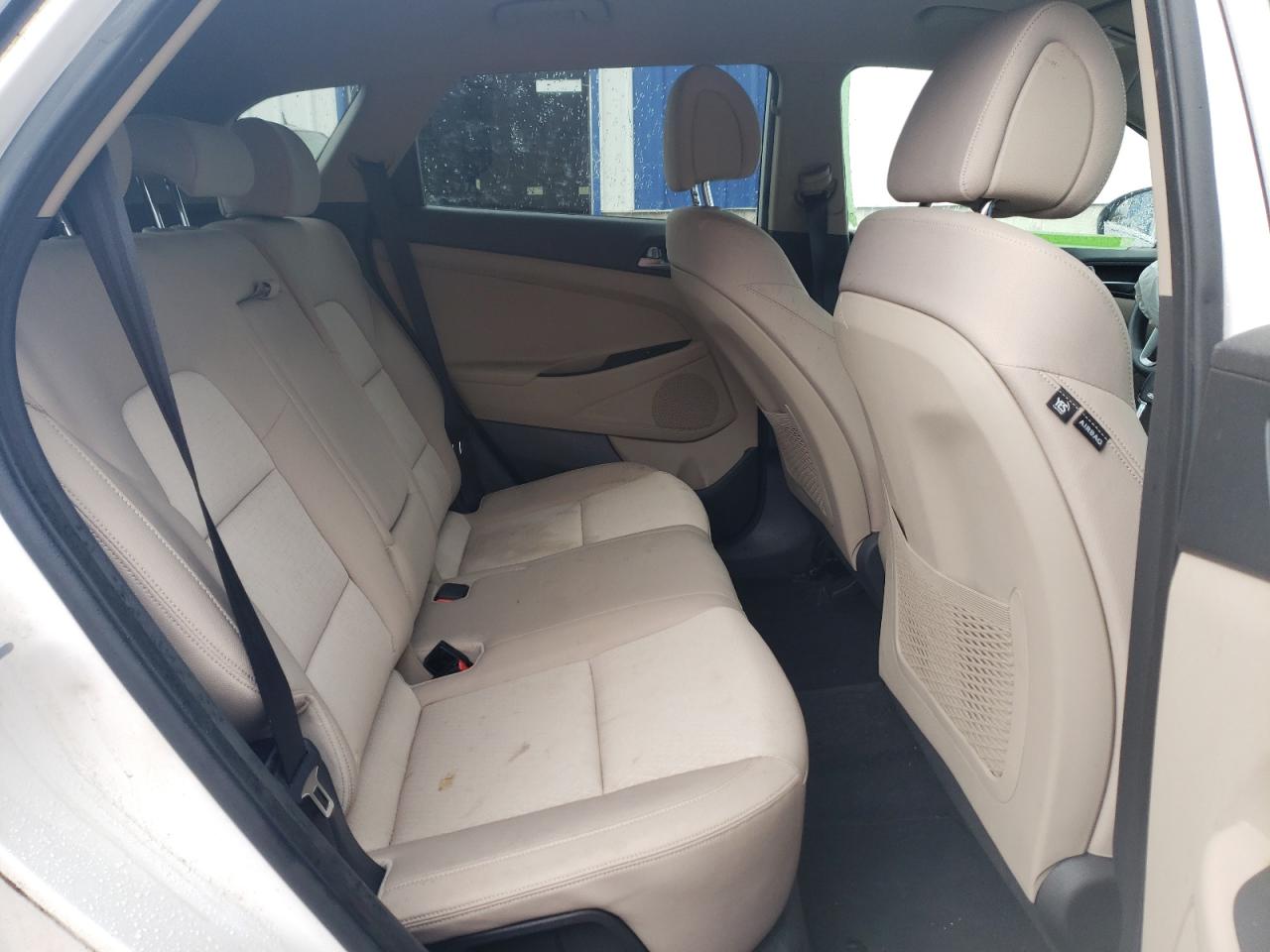 2016 HYUNDAI Tucson VIN KM8J23A41GU130420 photo 11