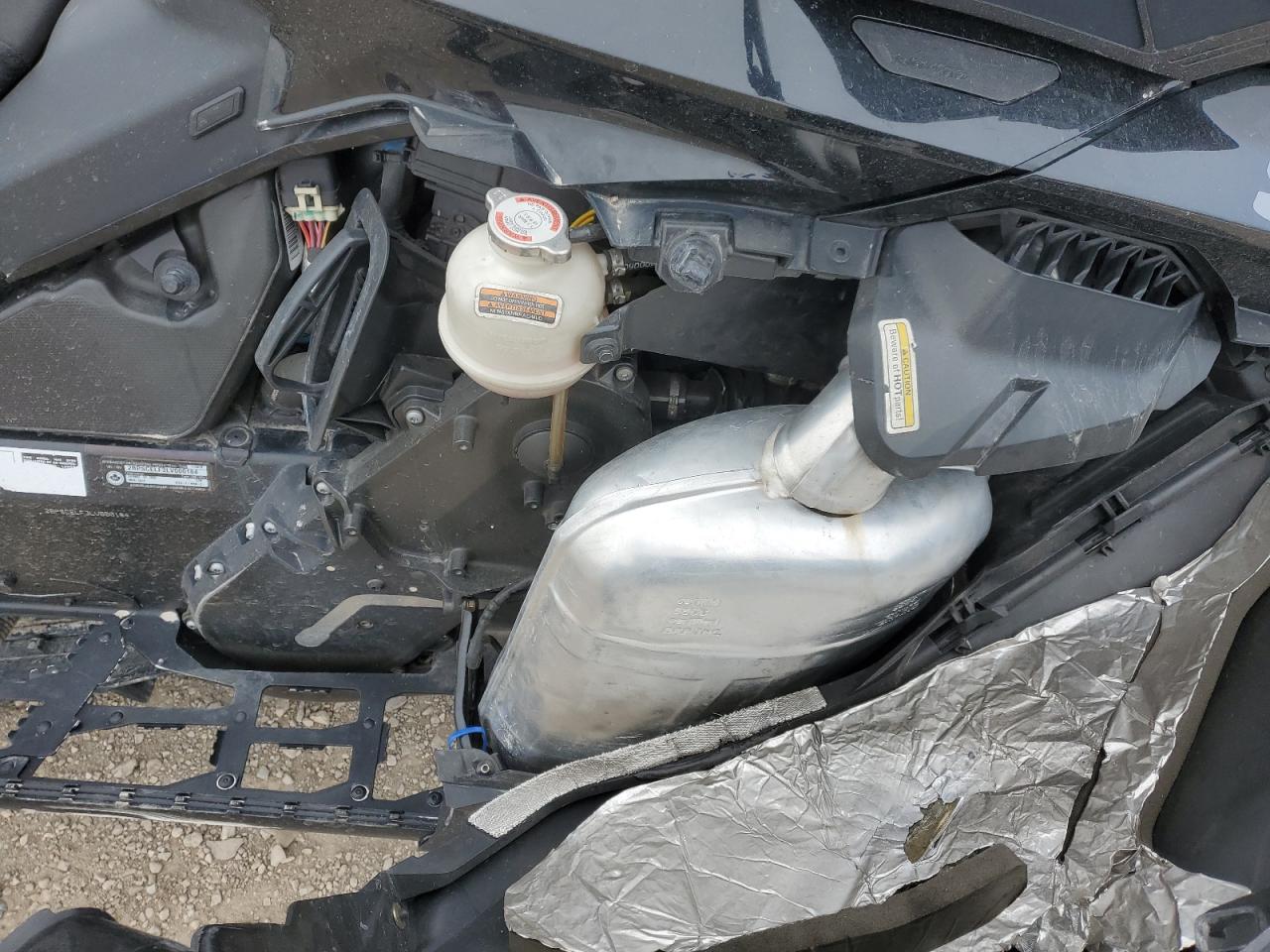 2020 BMBR SNOWMOBILE VIN 2BPSCELF3LV000184 photo 7