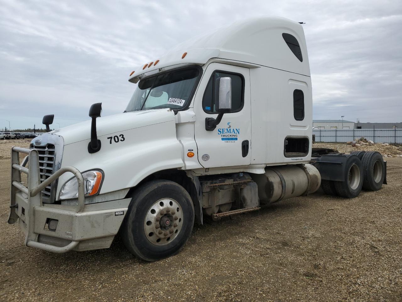 2016 FREIGHTLINER CASCADIA 125 VIN 1FUJGLBG5GLHN5662 photo 2