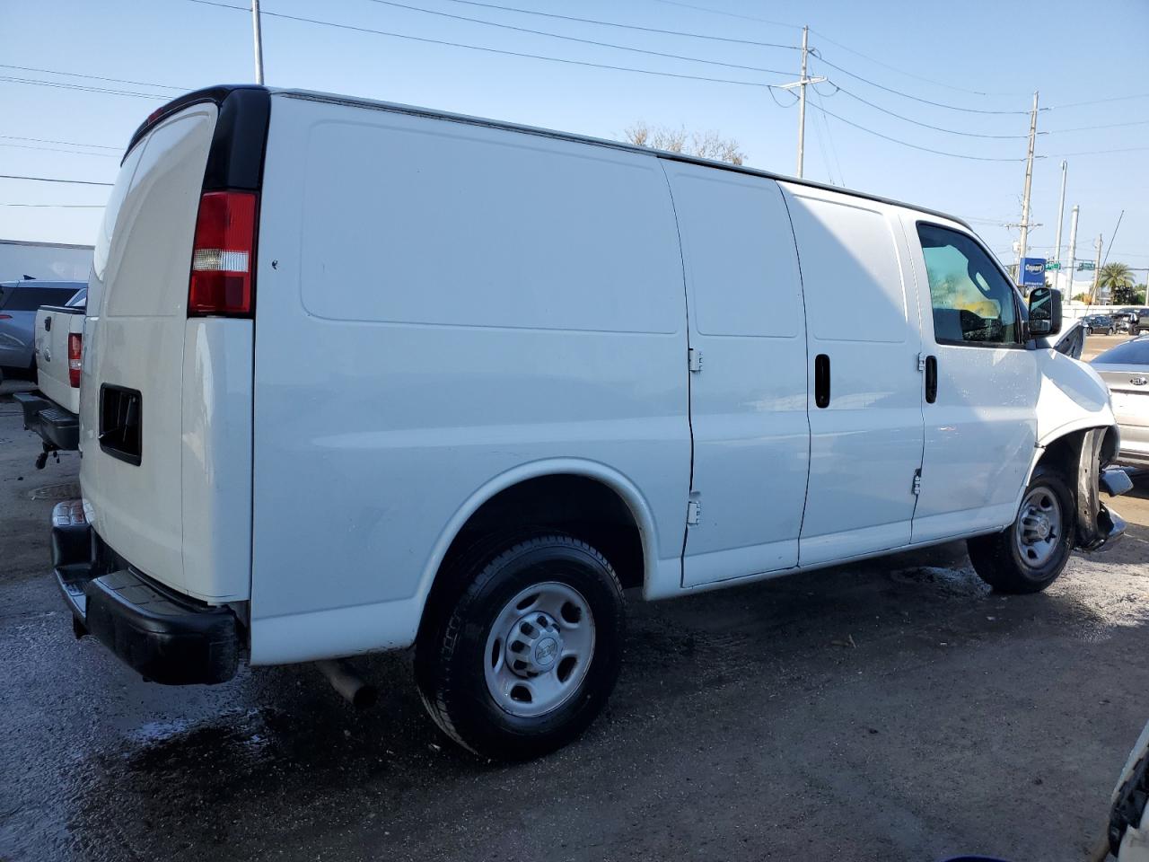 2019 CHEVROLET Express 2500 VIN 1GCWGAFG4K1205849 photo 3