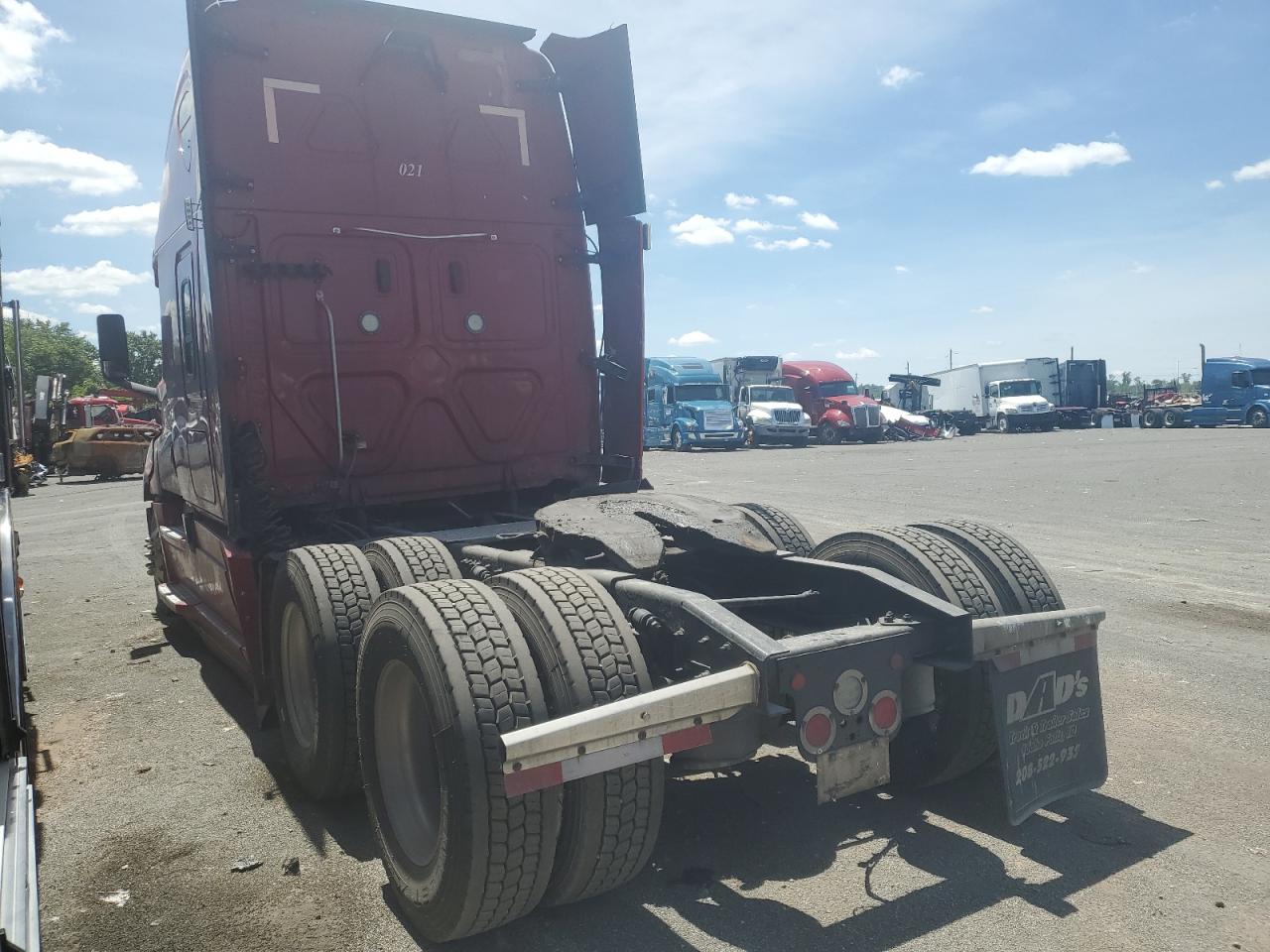 2018 FREIGHTLINER CASCADIA 126 VIN 3AKJHHDR5JSJS3097 photo 3