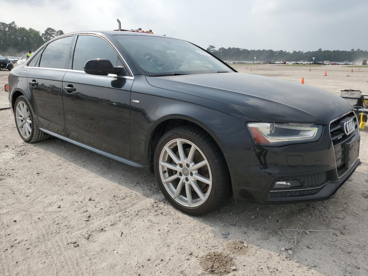 2015 AUDI A4 VIN WAUFFAFL7FN029889 photo 4