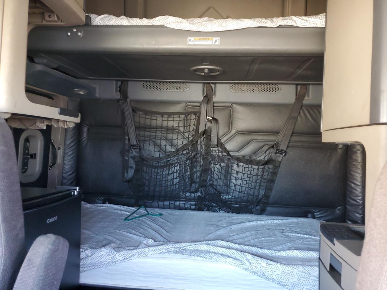 2016 FREIGHTLINER CASCADIA 125 VIN 3AKJGLD54GSGR1579 photo 6